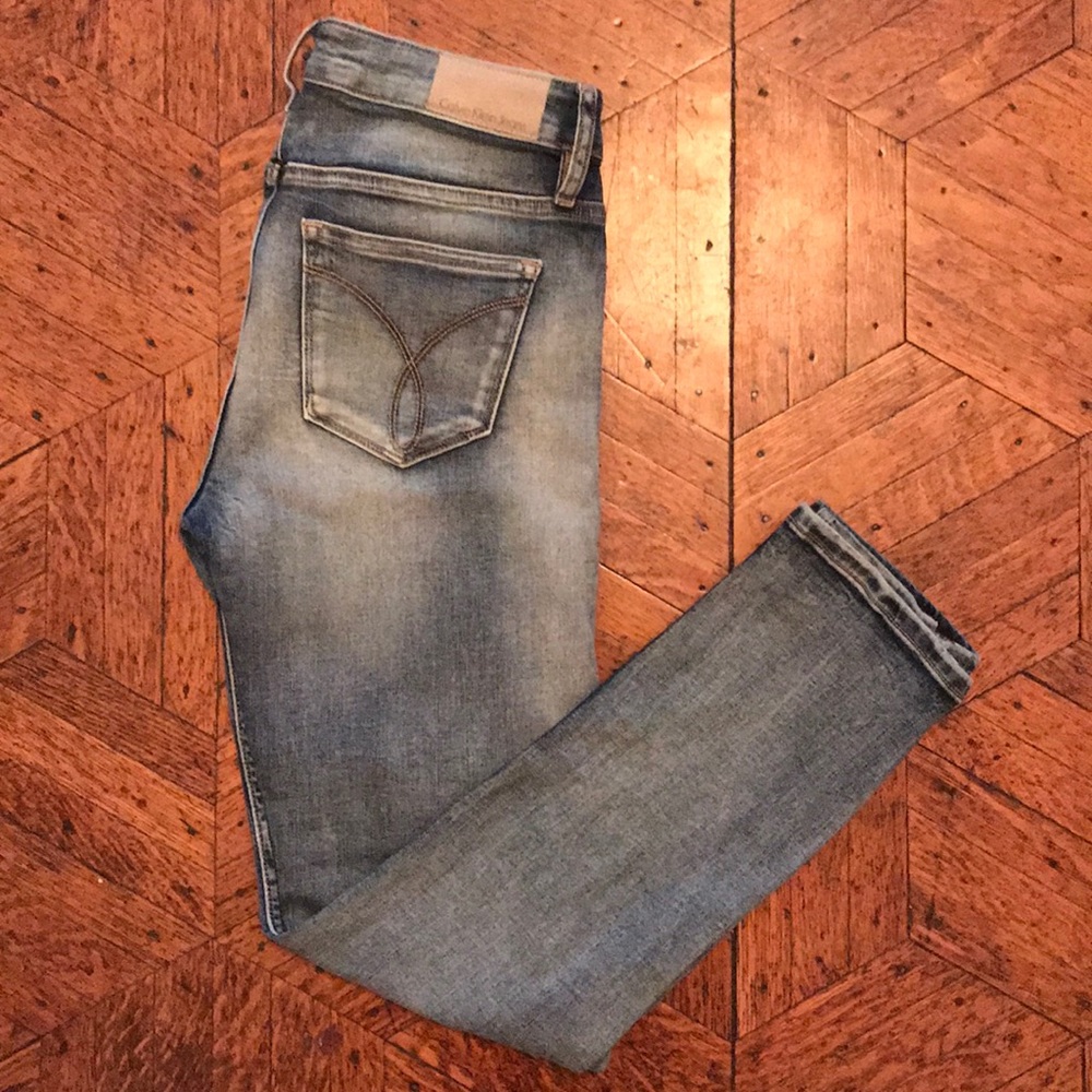 Calvin Klein slim boyfriend jeans - size 27